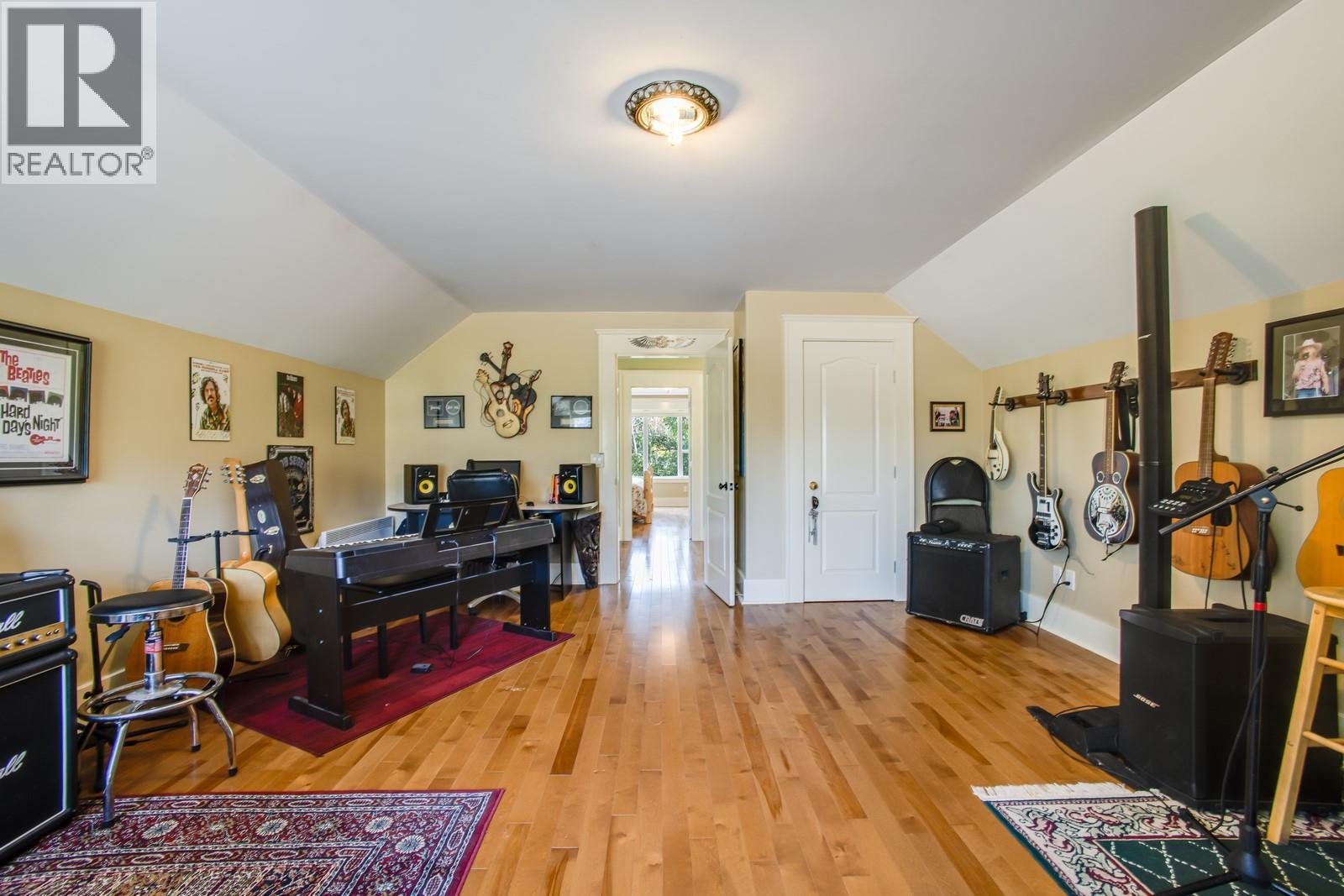 70 Waterside Road - 49