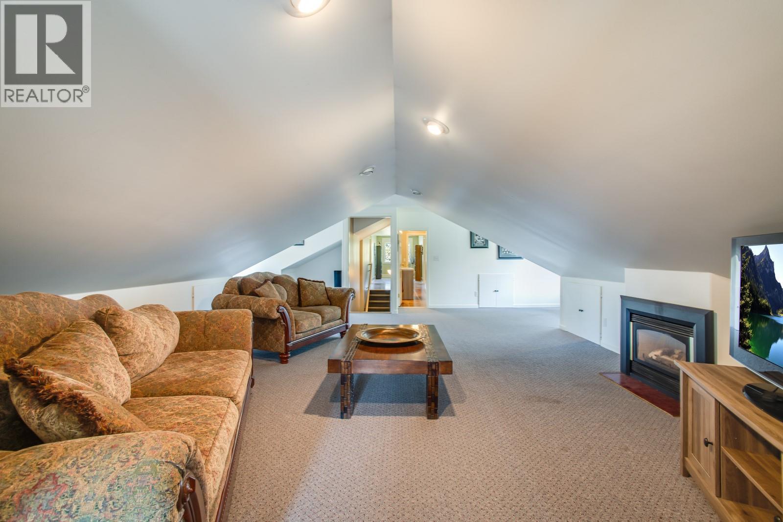 70 Waterside Road - 55