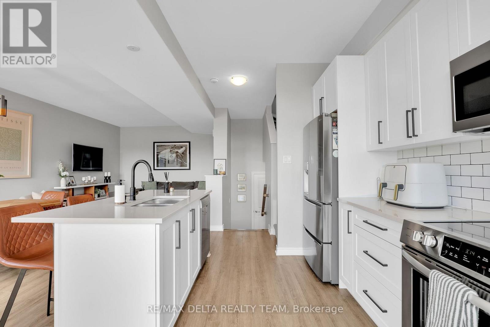 607 PROMINENCE WAY - 18