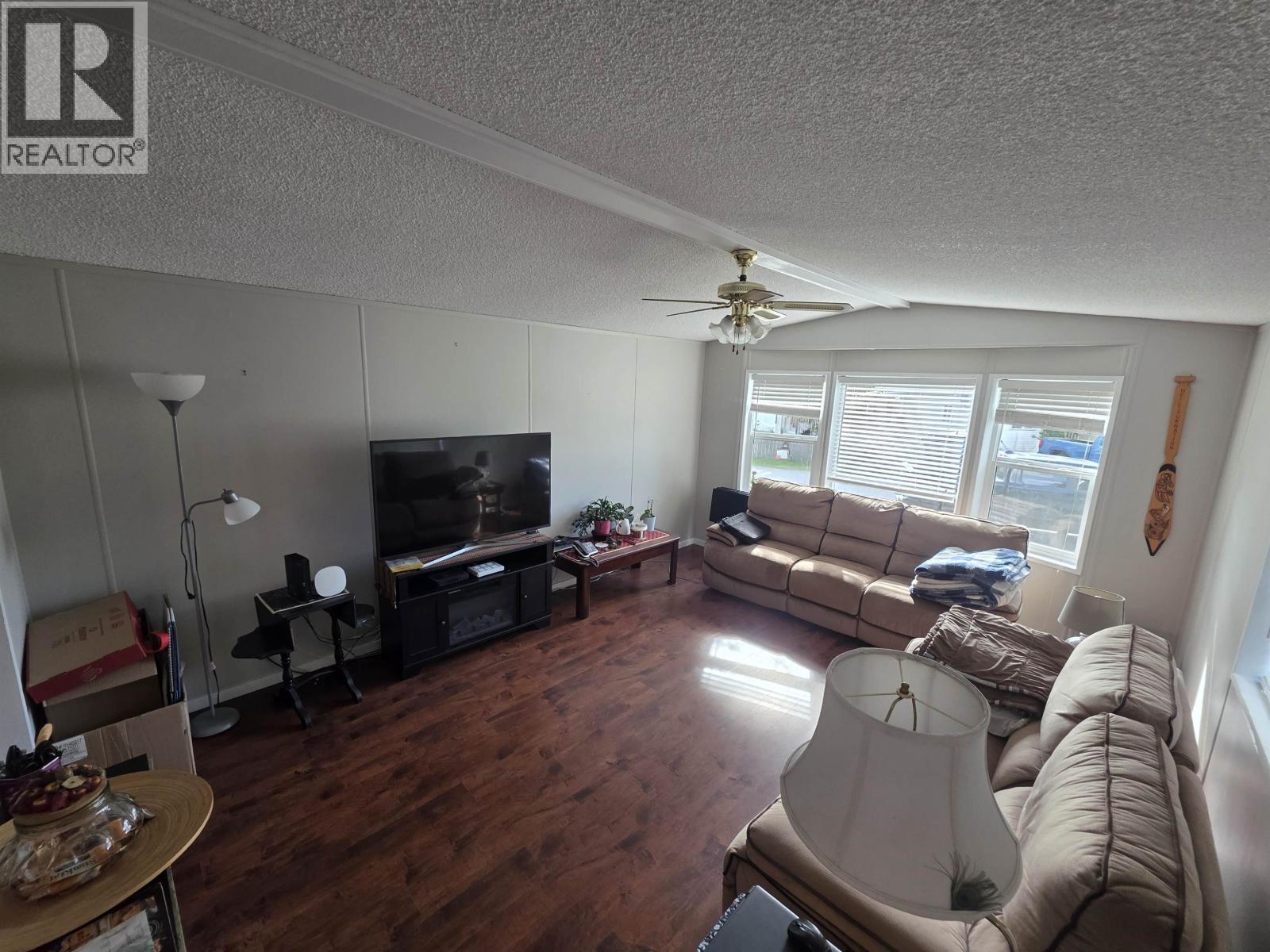 #77 3616 LARCH AVENUE - 5