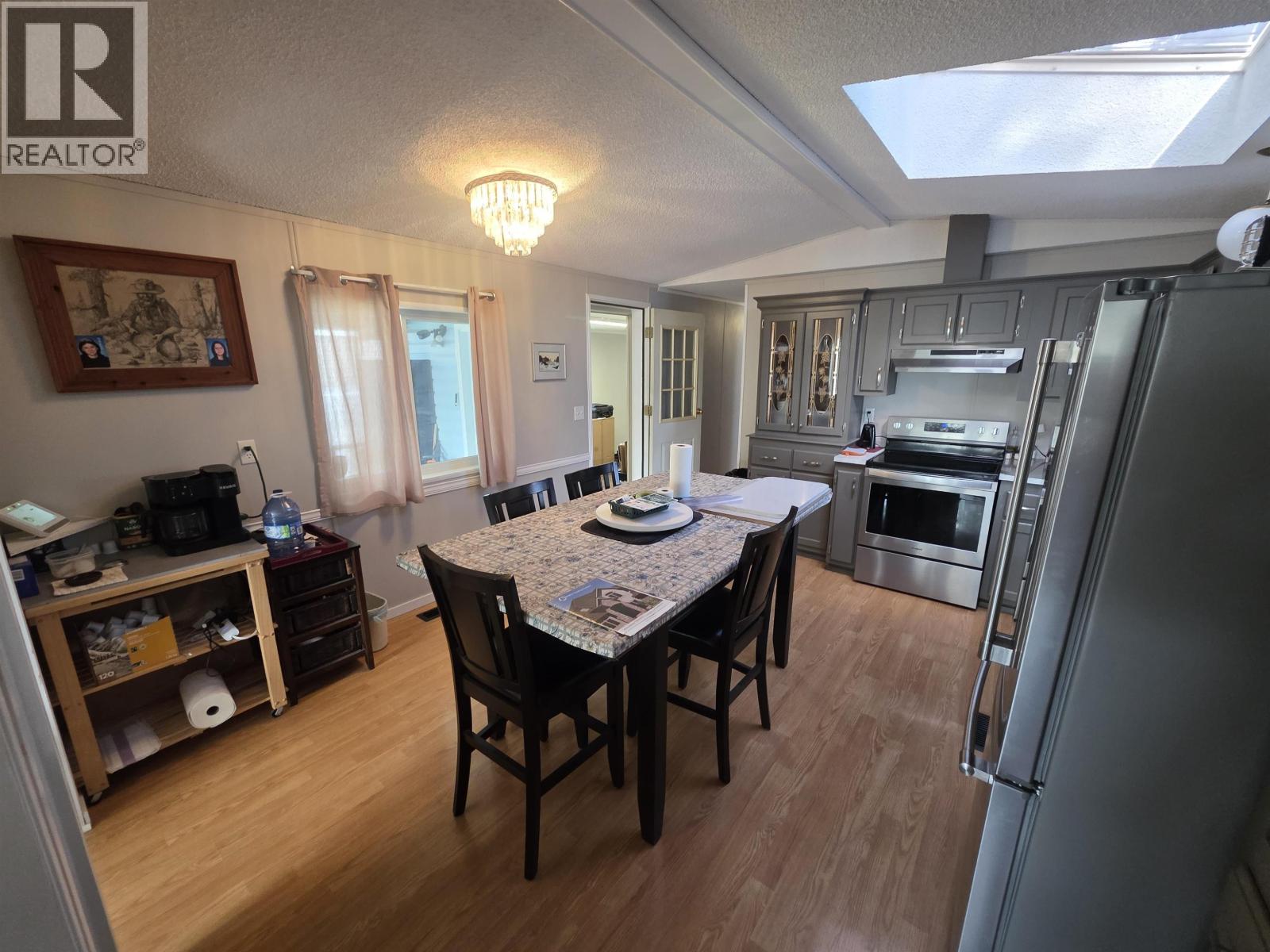#77 3616 LARCH AVENUE - 8