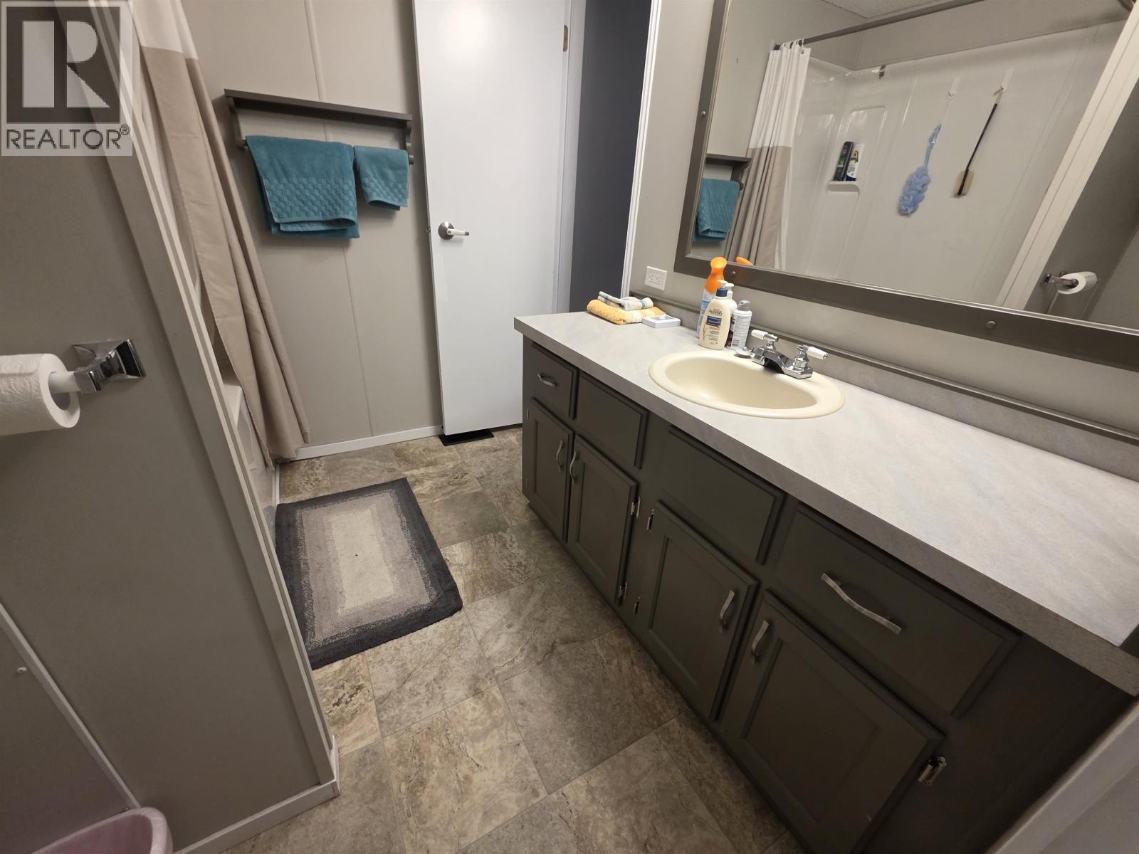#77 3616 LARCH AVENUE - 11