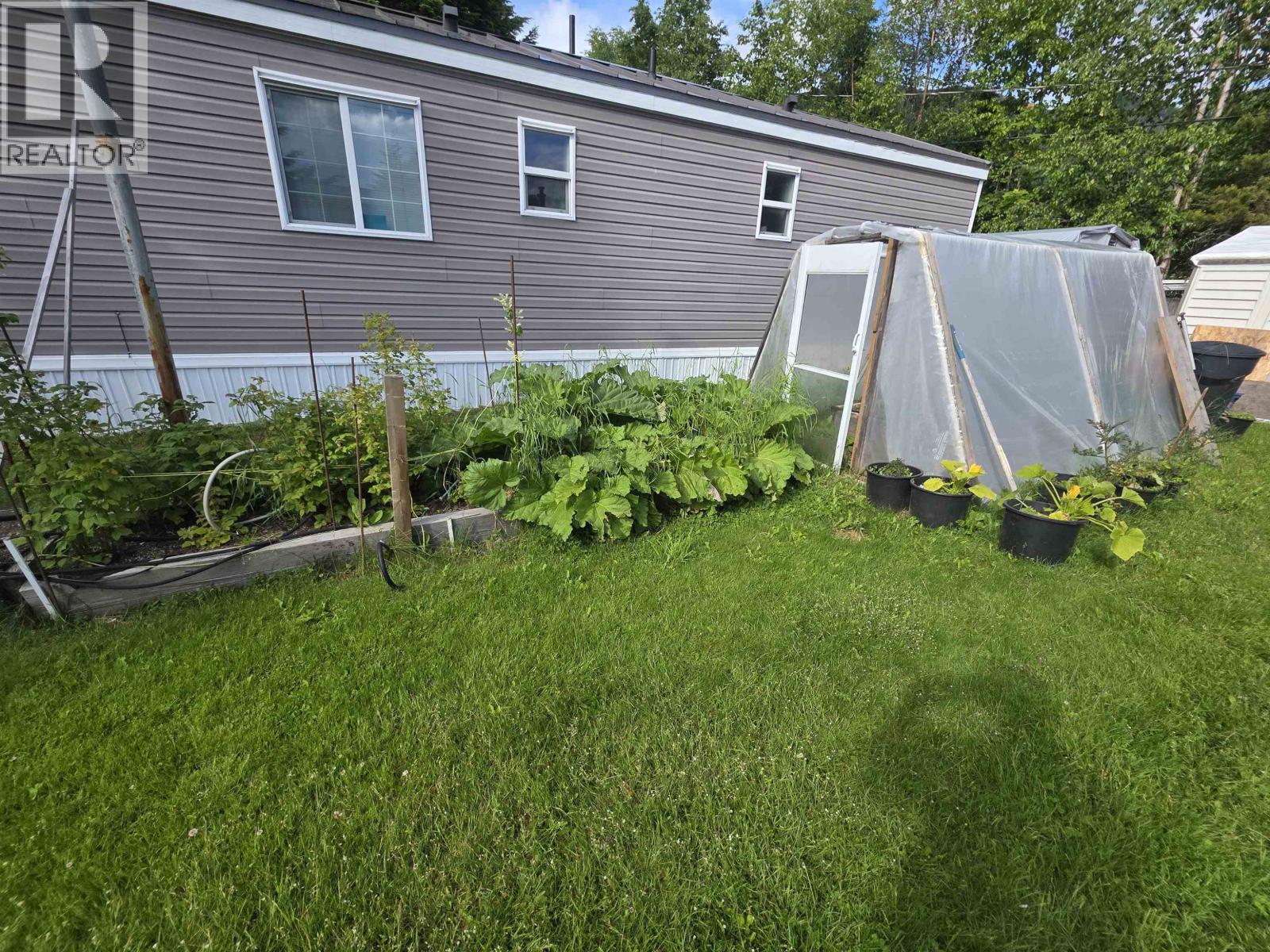#77 3616 LARCH AVENUE - 19