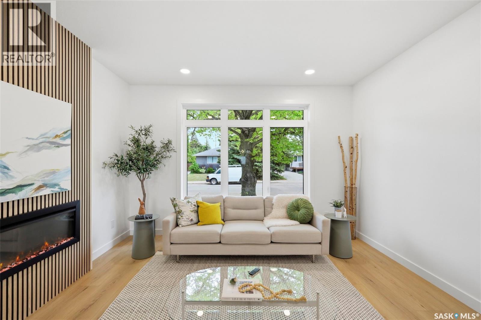 1516 Ewart AVENUE - photo 5