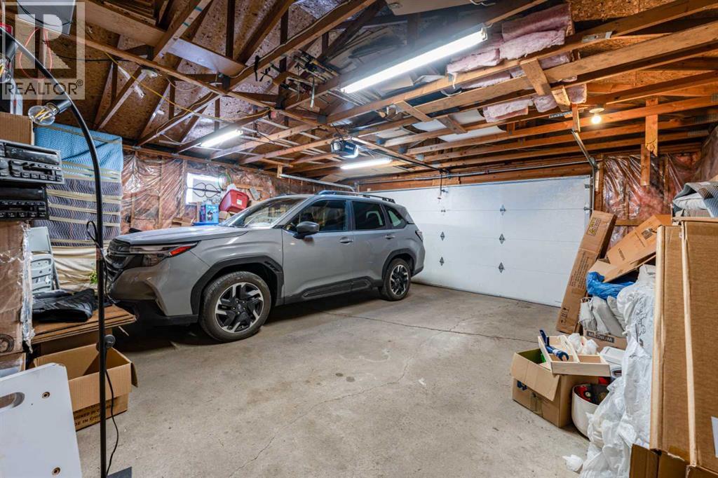 9611 24 Street SW - 49