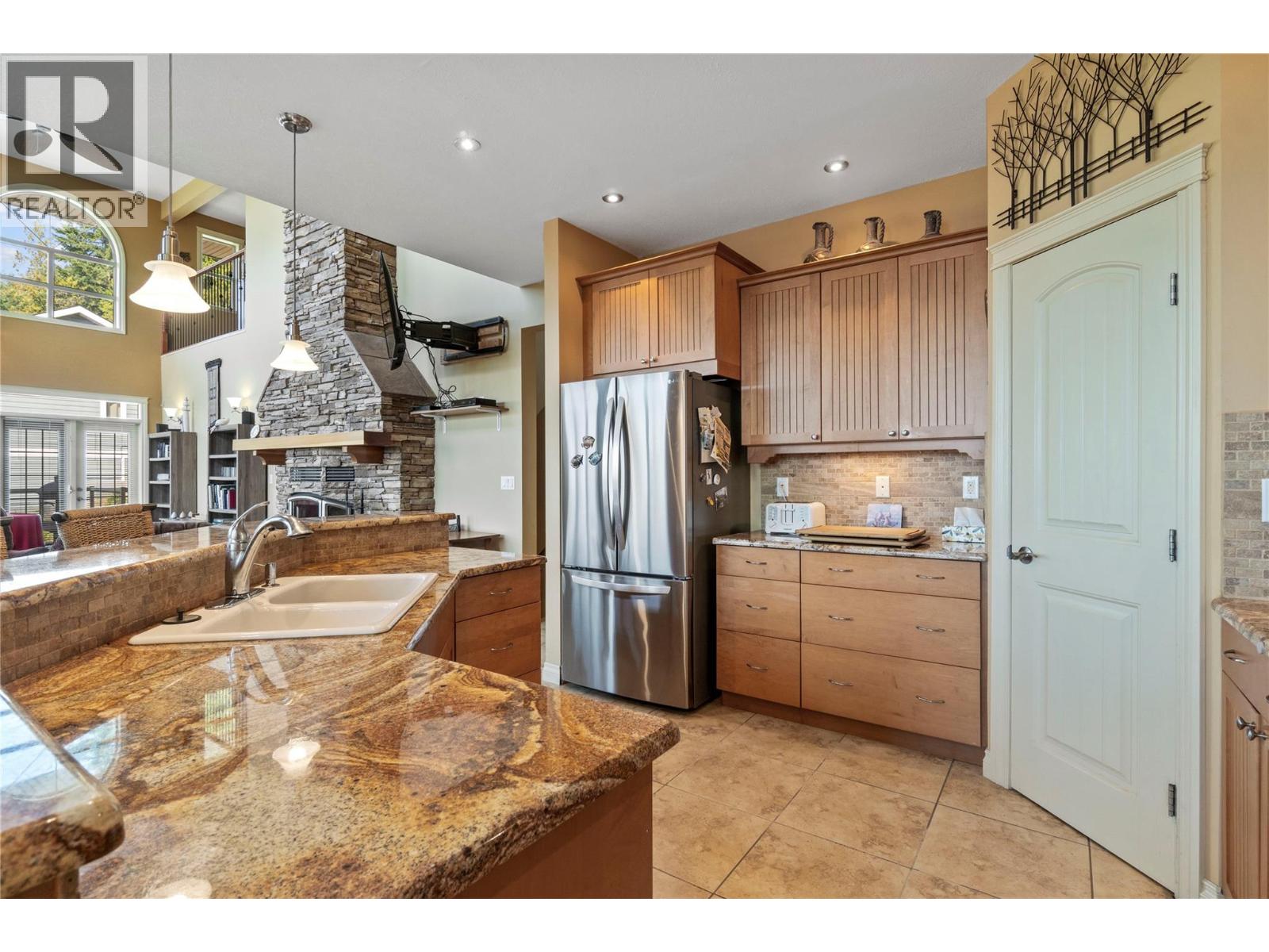 7666 Lichen Road - Image 17