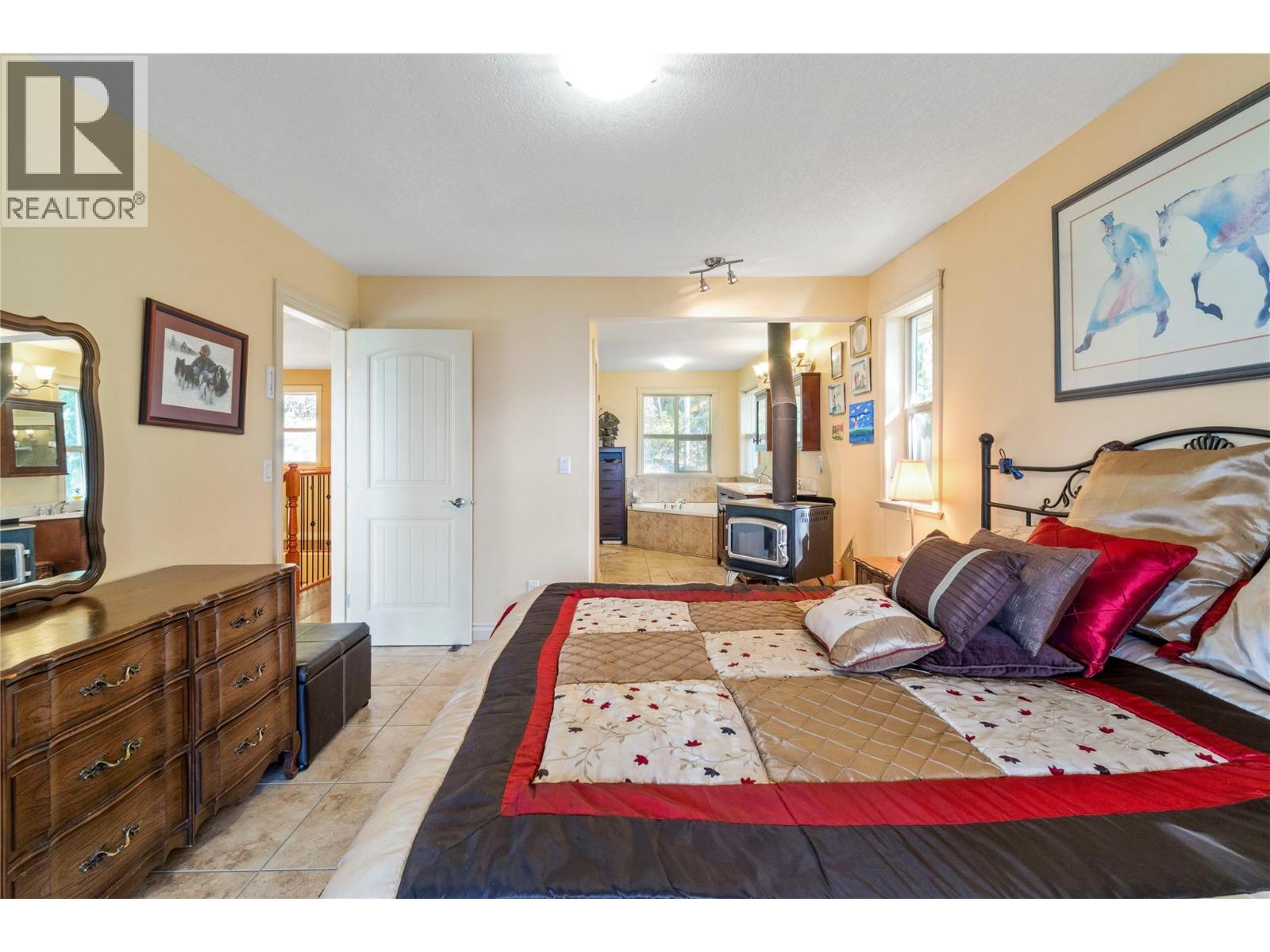 7666 Lichen Road - Image 25