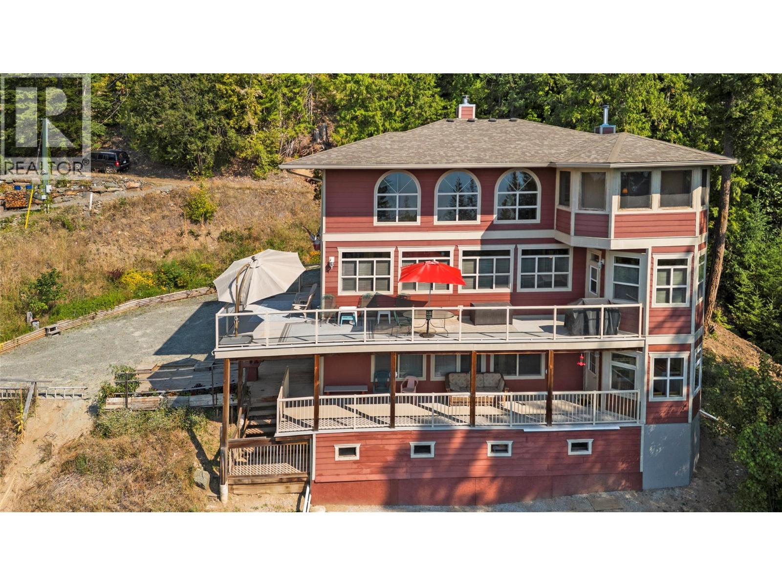 7666 Lichen Road - 3
