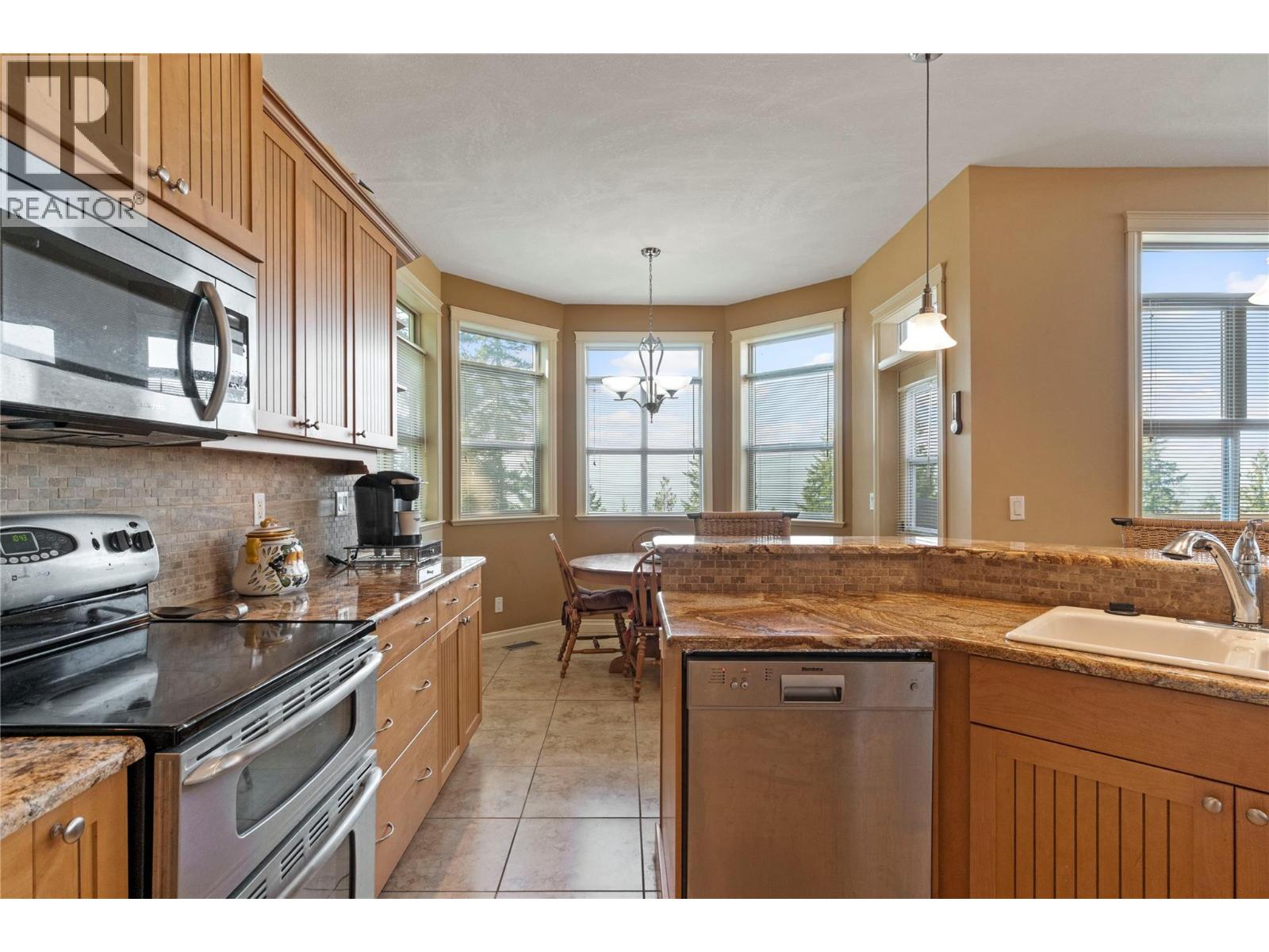 7666 Lichen Road - Image 19