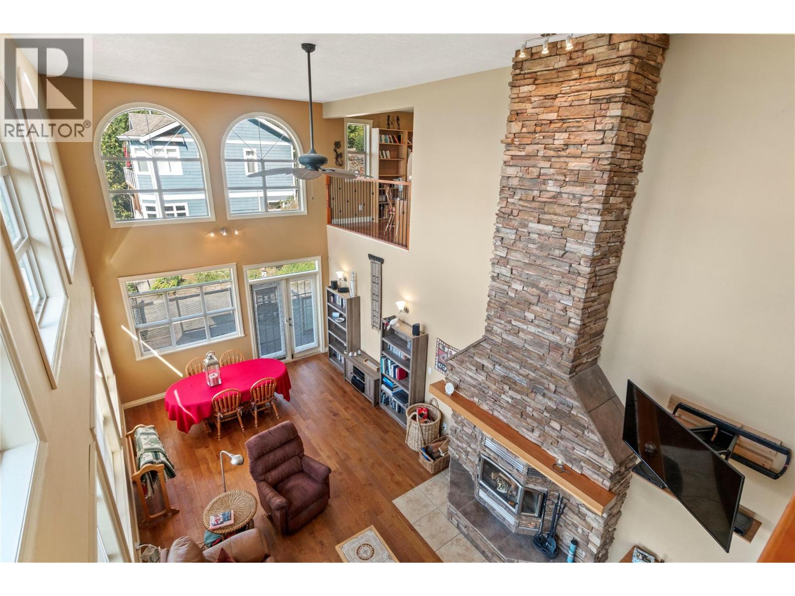 7666 Lichen Road - Image 33