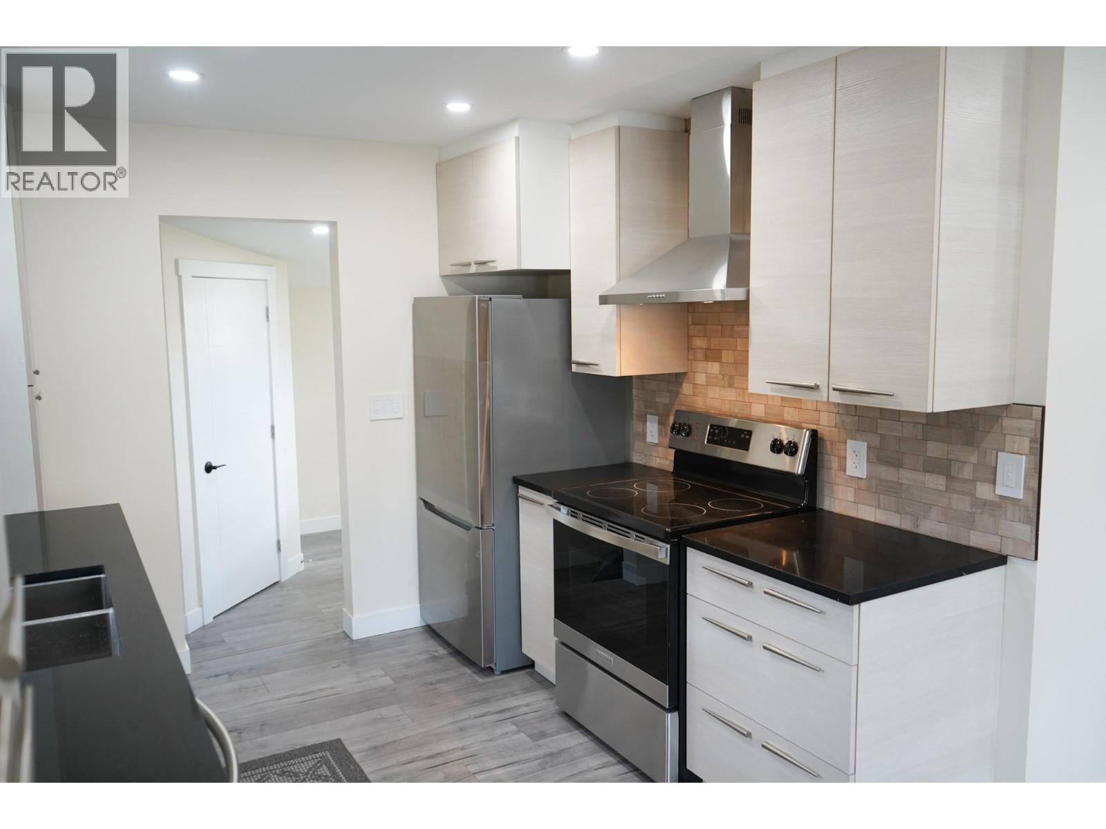 1091 COLLINS Road, Cache Creek