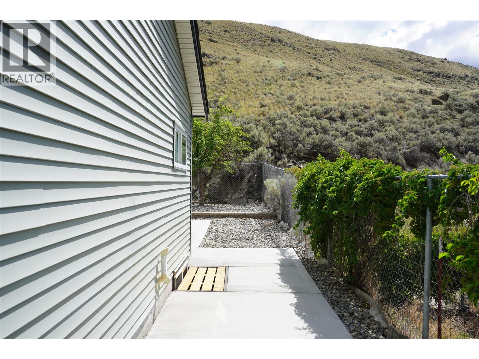 1091 COLLINS Road, Cache Creek