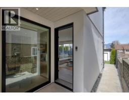 2 2425 Kitchener Street, Vancouver, BC V5K3C4 Photo 6
