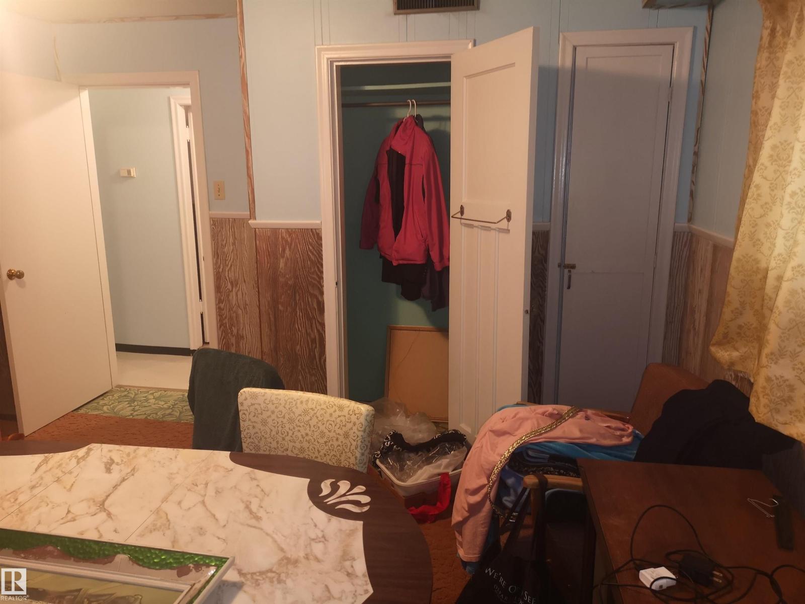 8751 76 AV NW NW — photo 58