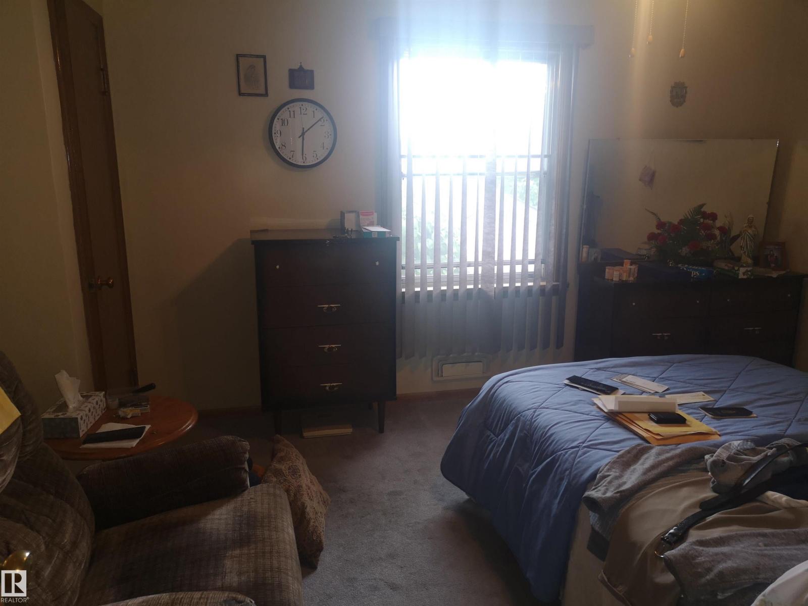 8751 76 AV NW NW — photo 26