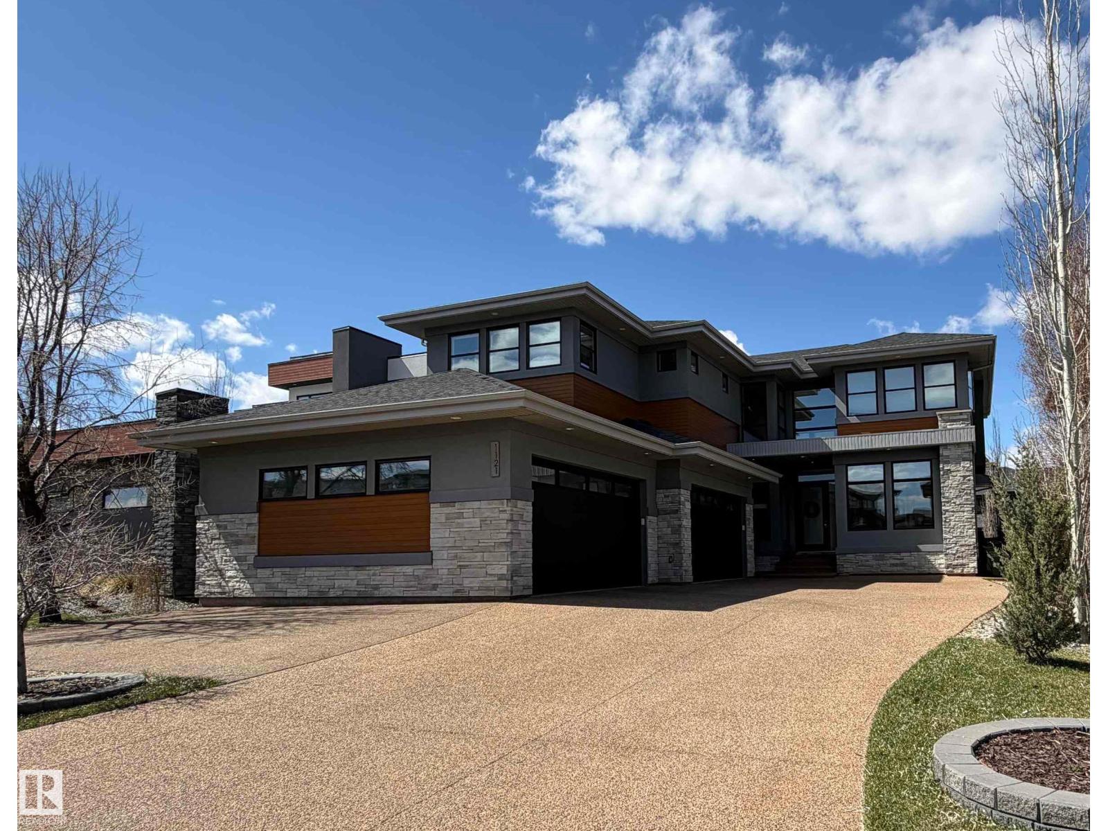 1121 WAHL PL NW - 1