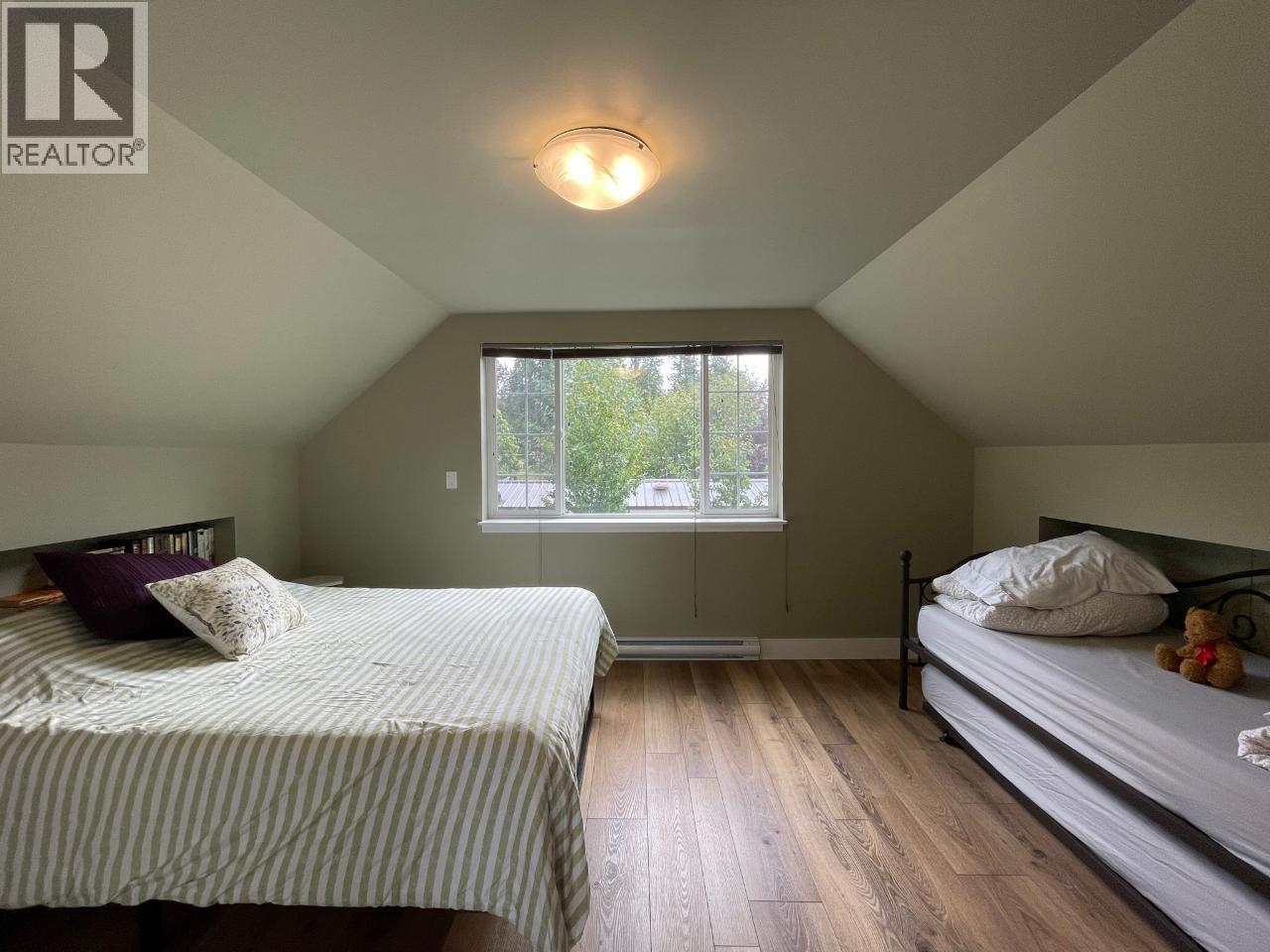 1526 EASTMAN Avenue - 30