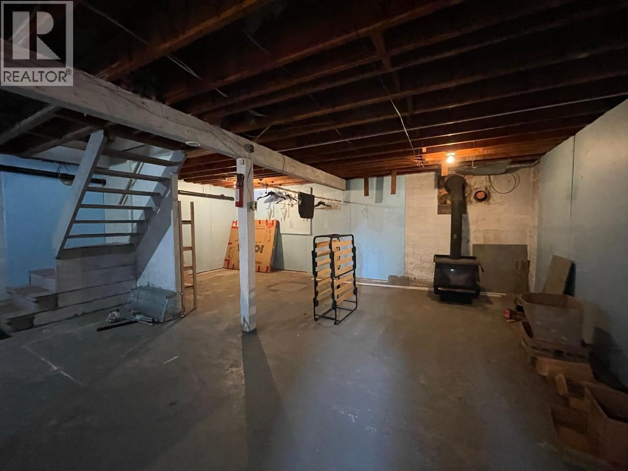 1526 EASTMAN Avenue - Image 39