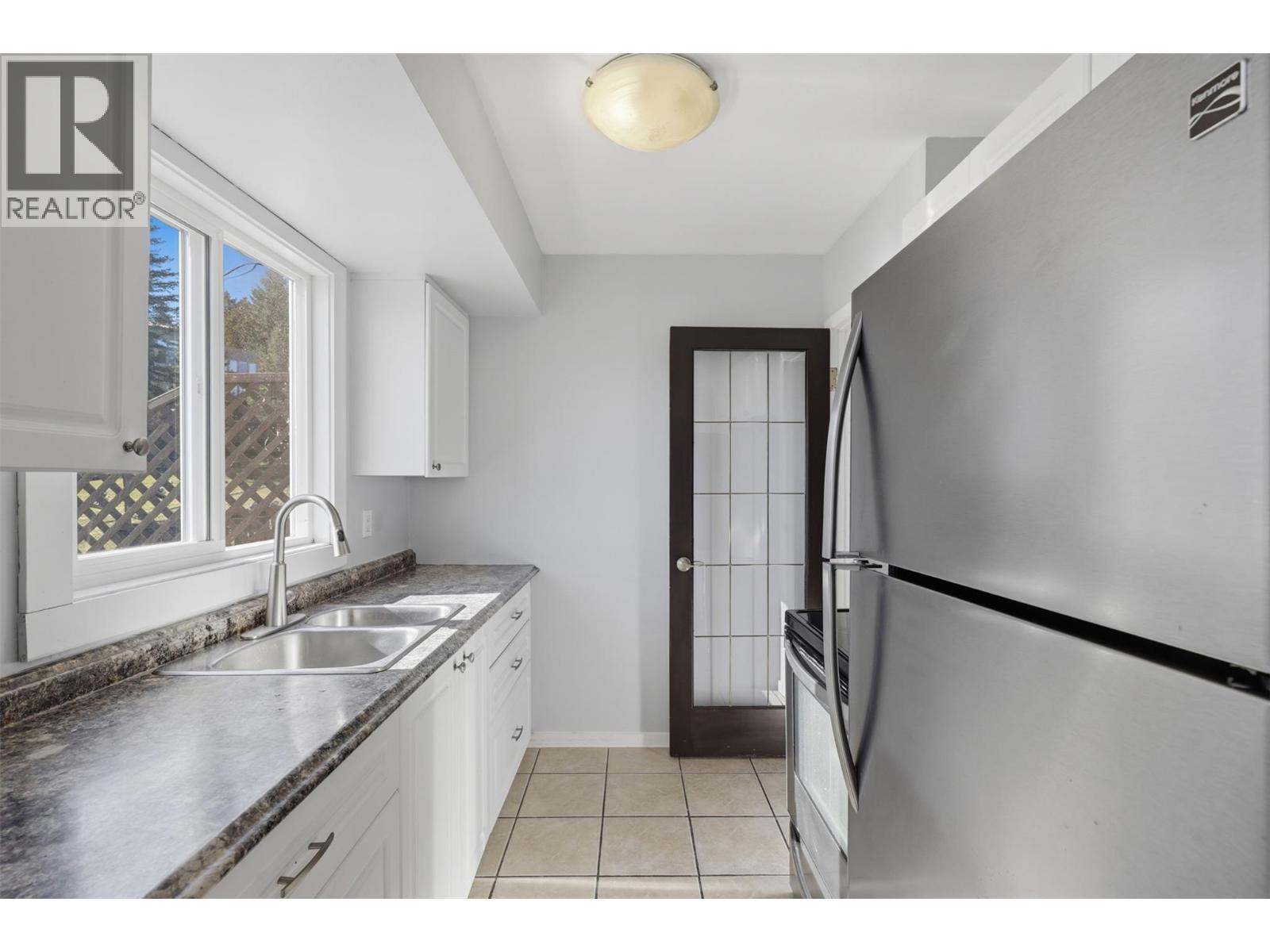 #70 1605 Summit Drive - 10