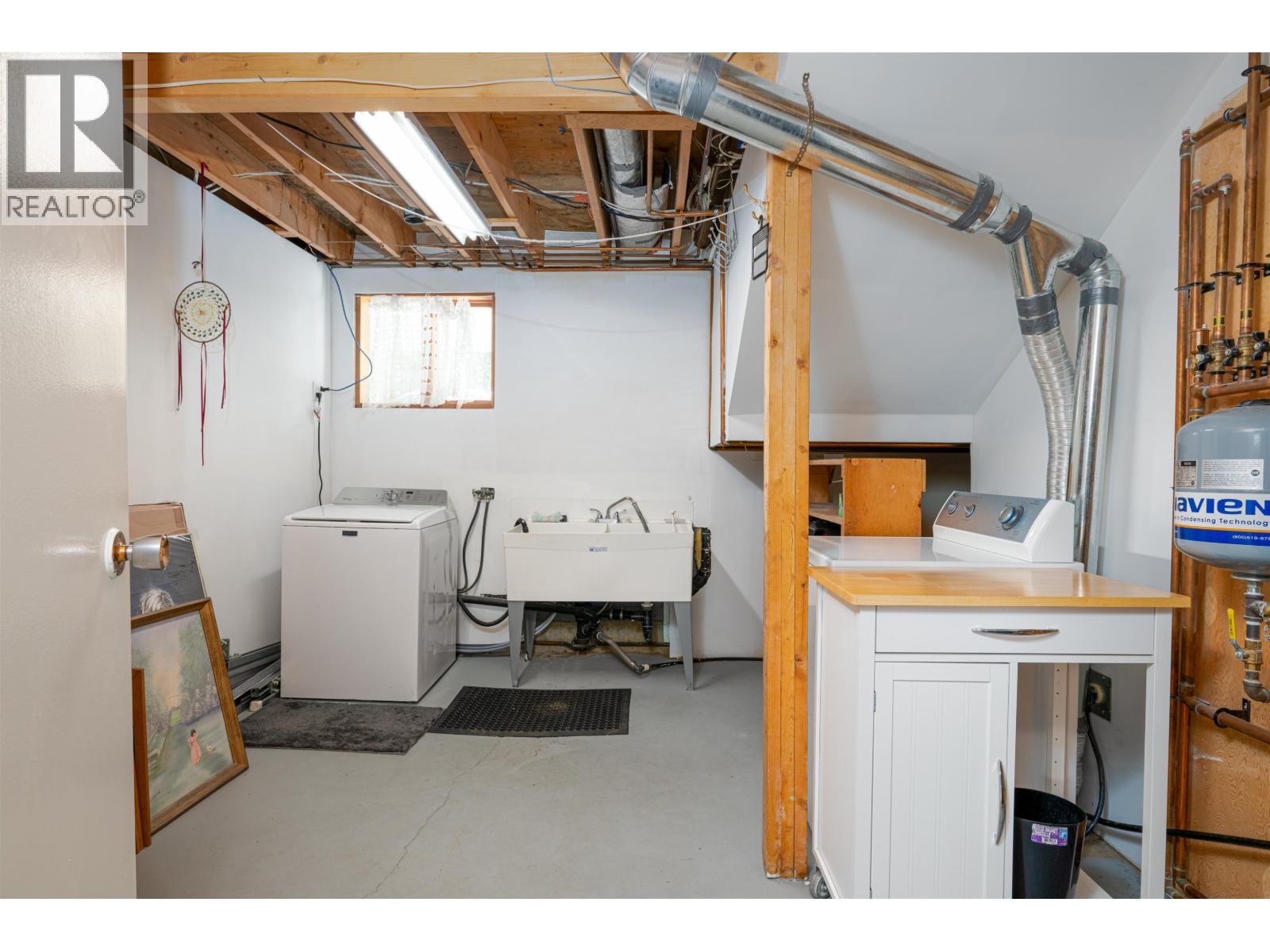 Photo 31 of 40 — 1502 ASH STREET · Prince George, BC