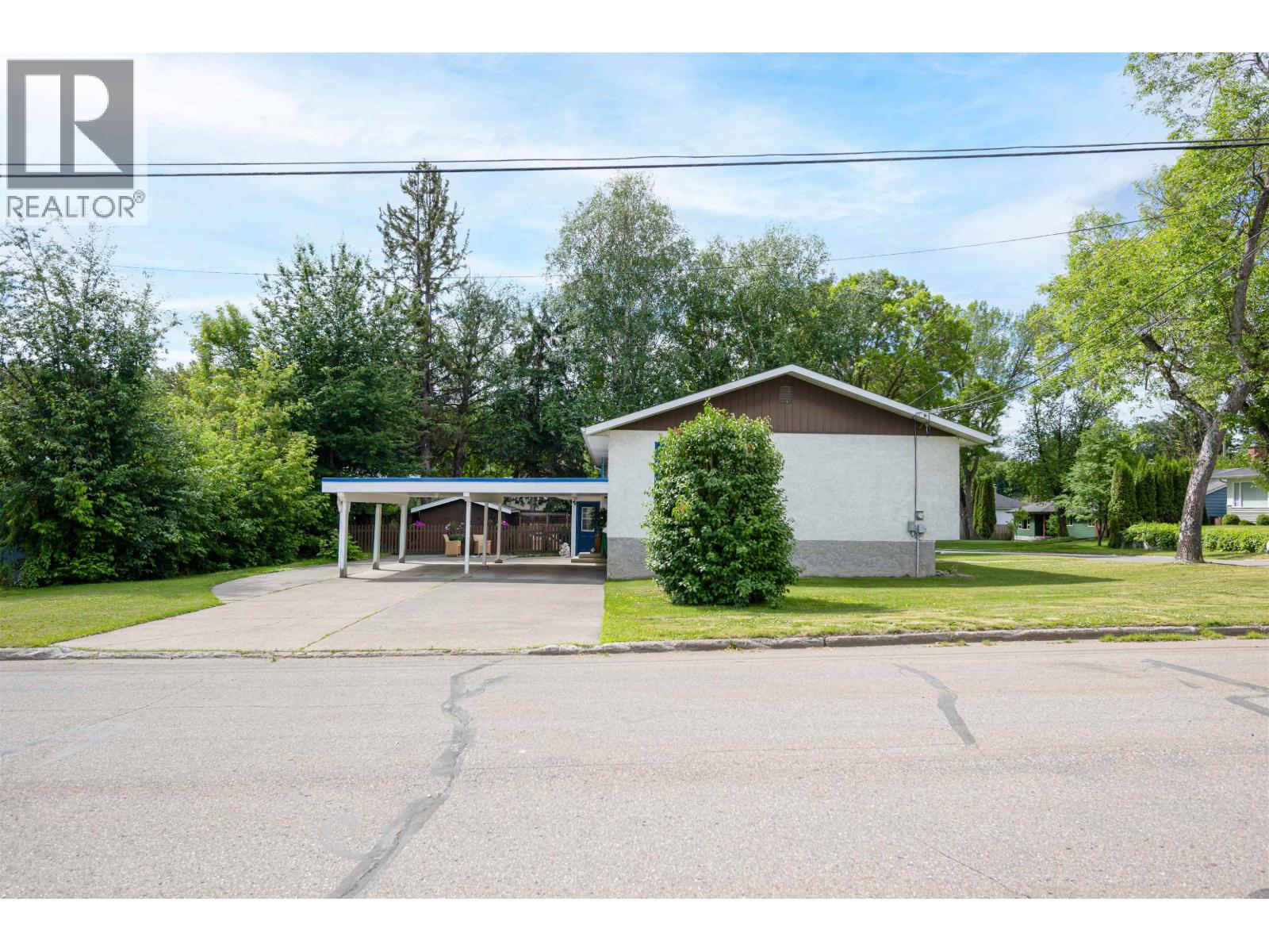 Photo 35 of 40 — 1502 ASH STREET · Prince George, BC