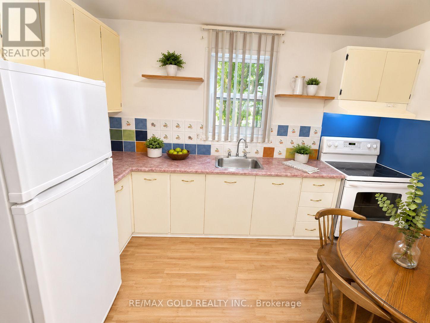 Virtually Staged, kitchen