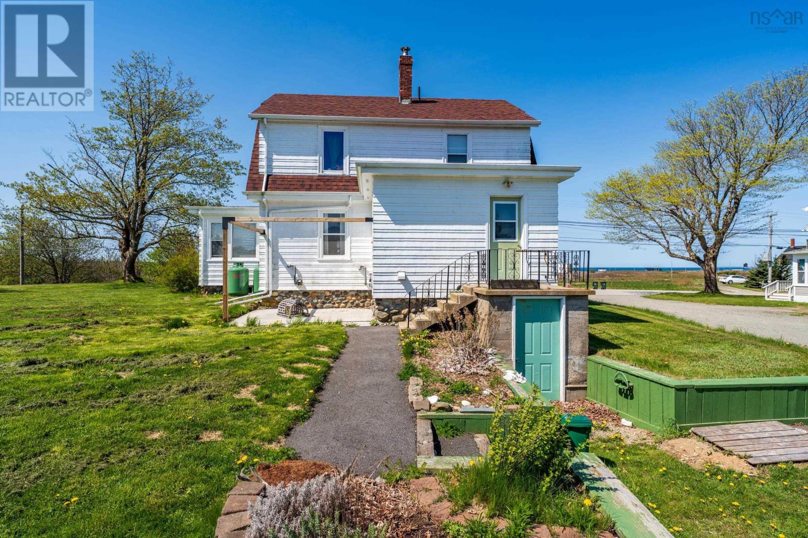 8882 Highway 1 - 6