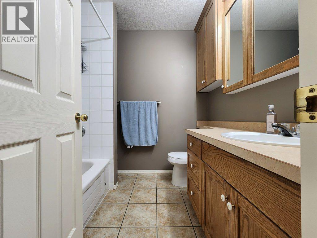 67 Blackfoot Boulevard W — photo 22