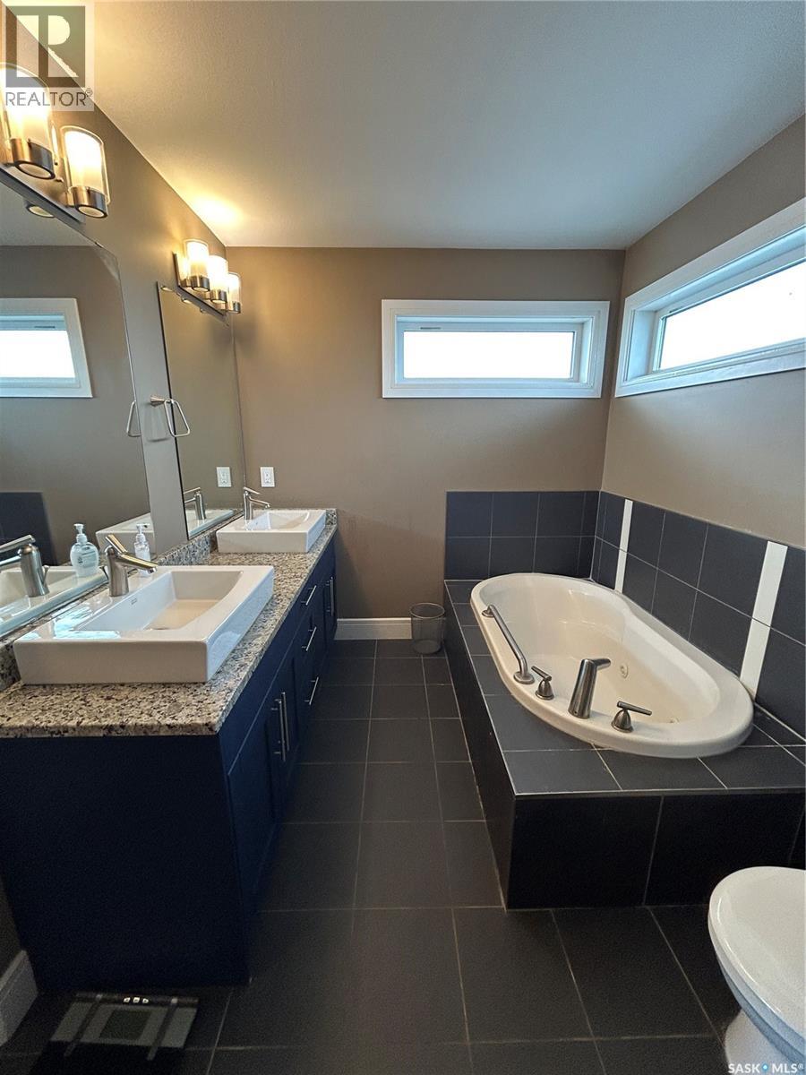 242 Pohorecky STREET — photo 19
