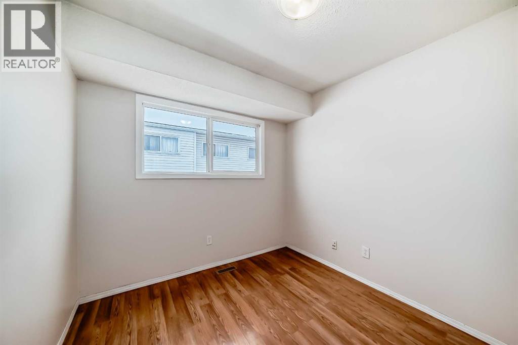 #13 4531 7 Avenue SE - 26
