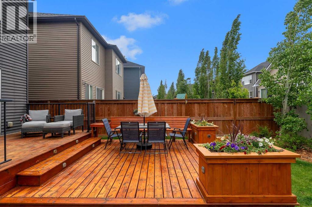 796 Coopers Crescent SW — photo 41