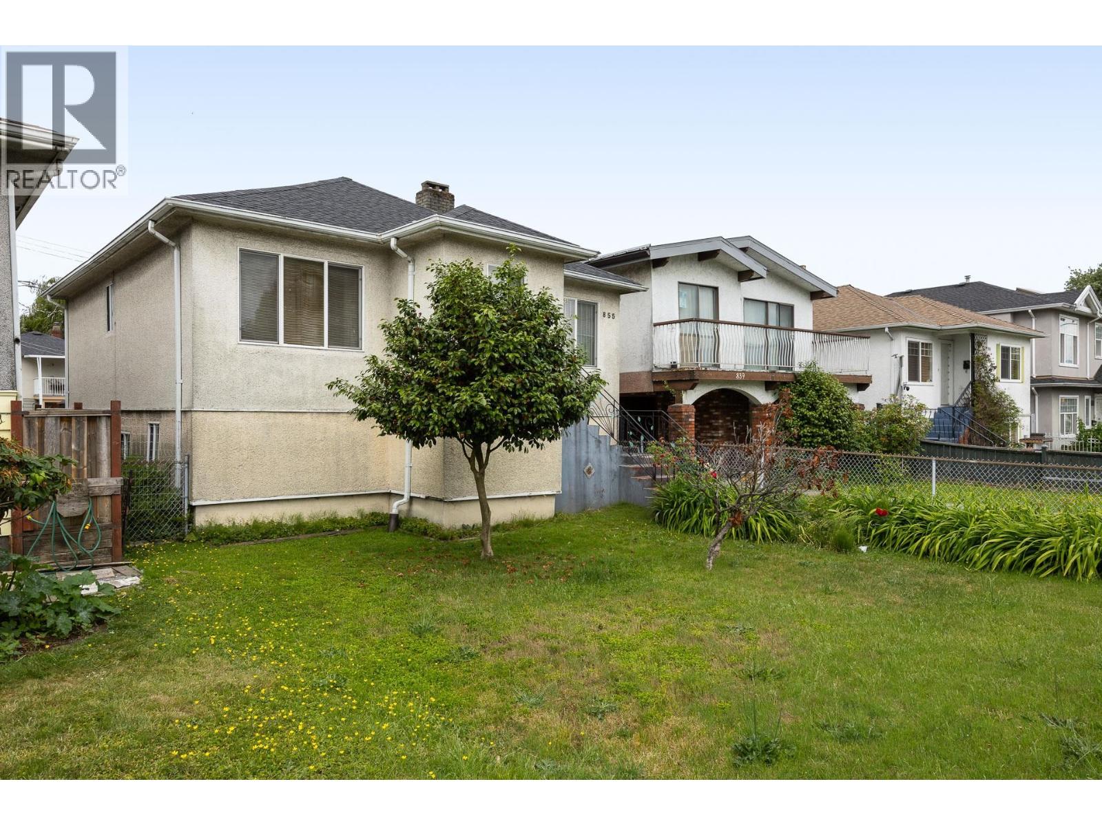 855 NANAIMO STREET
