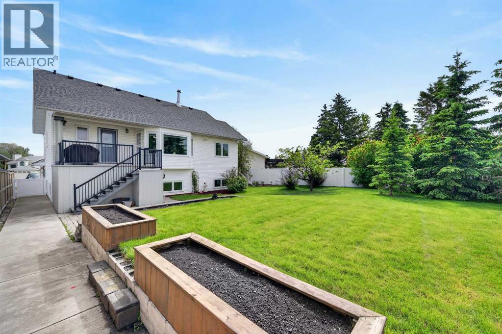 35 Pine Place — photo 43