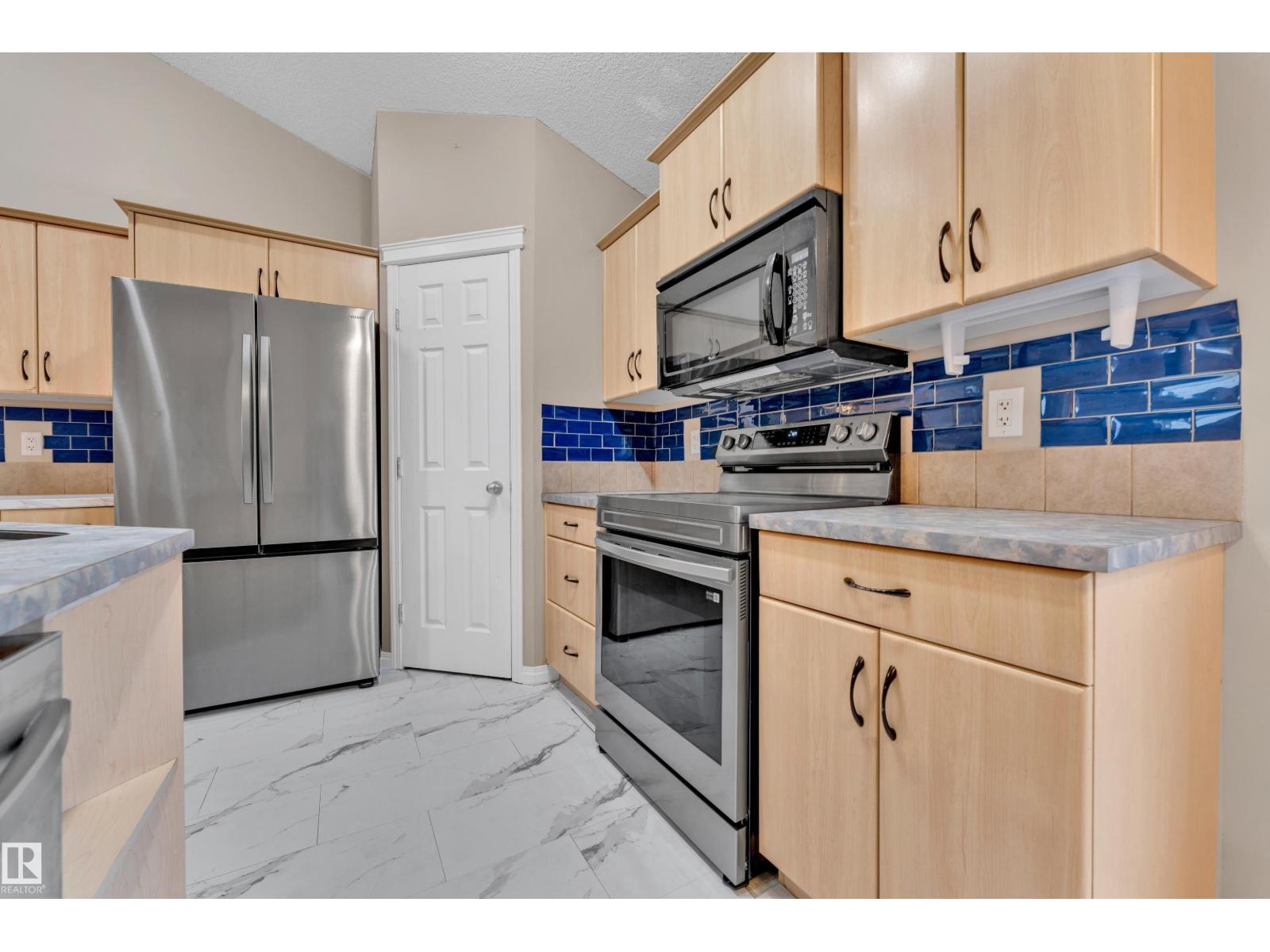 1328 80 ST SW - 10