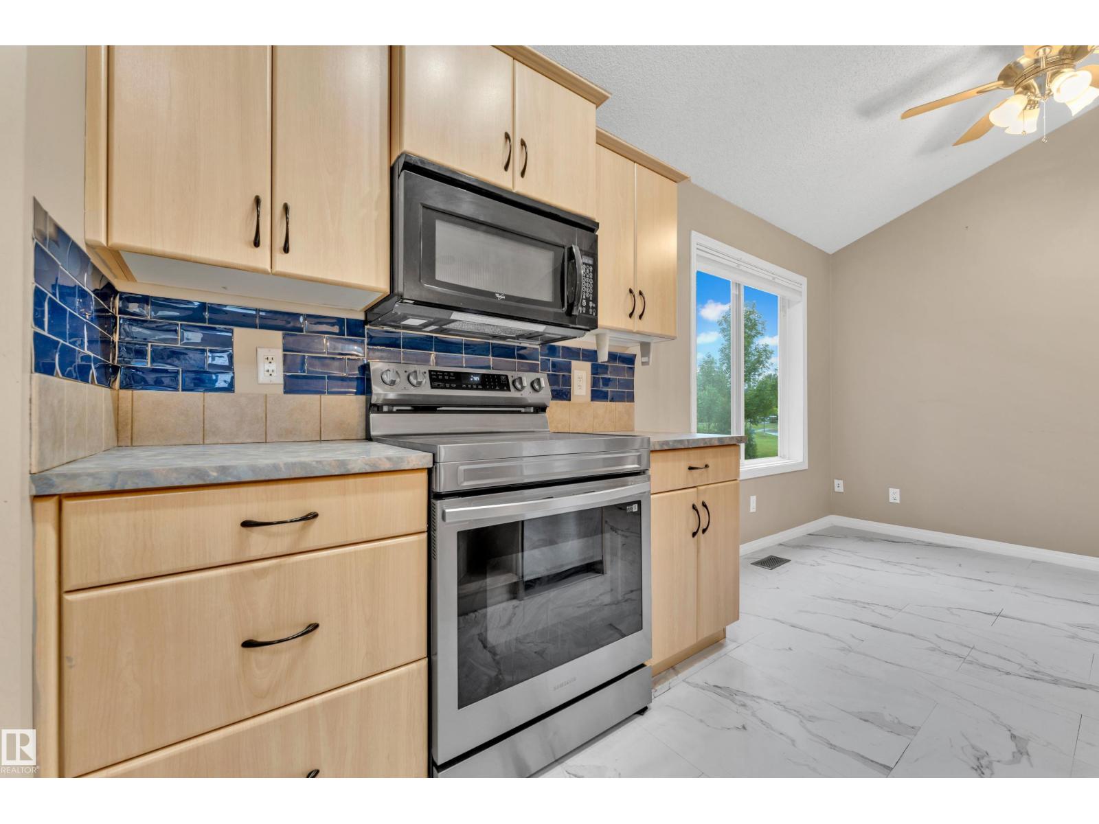 1328 80 ST SW - 11
