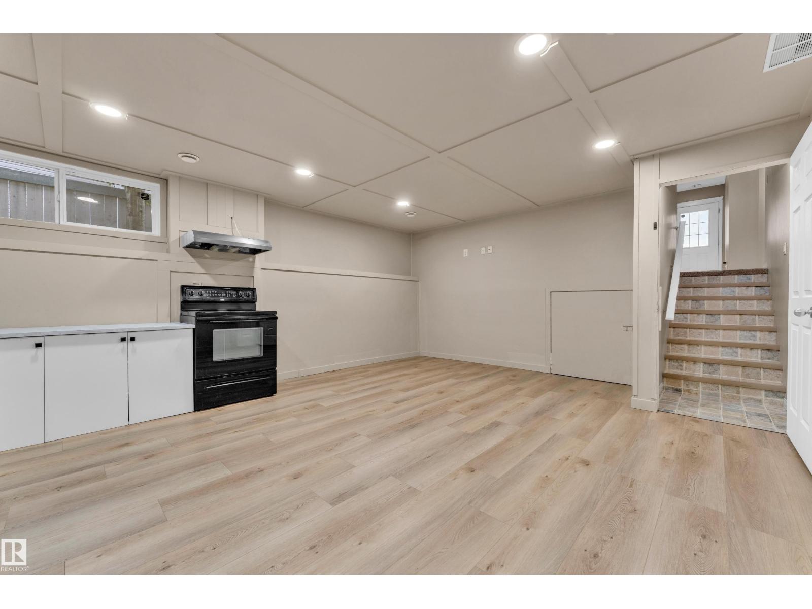 1328 80 ST SW - 23