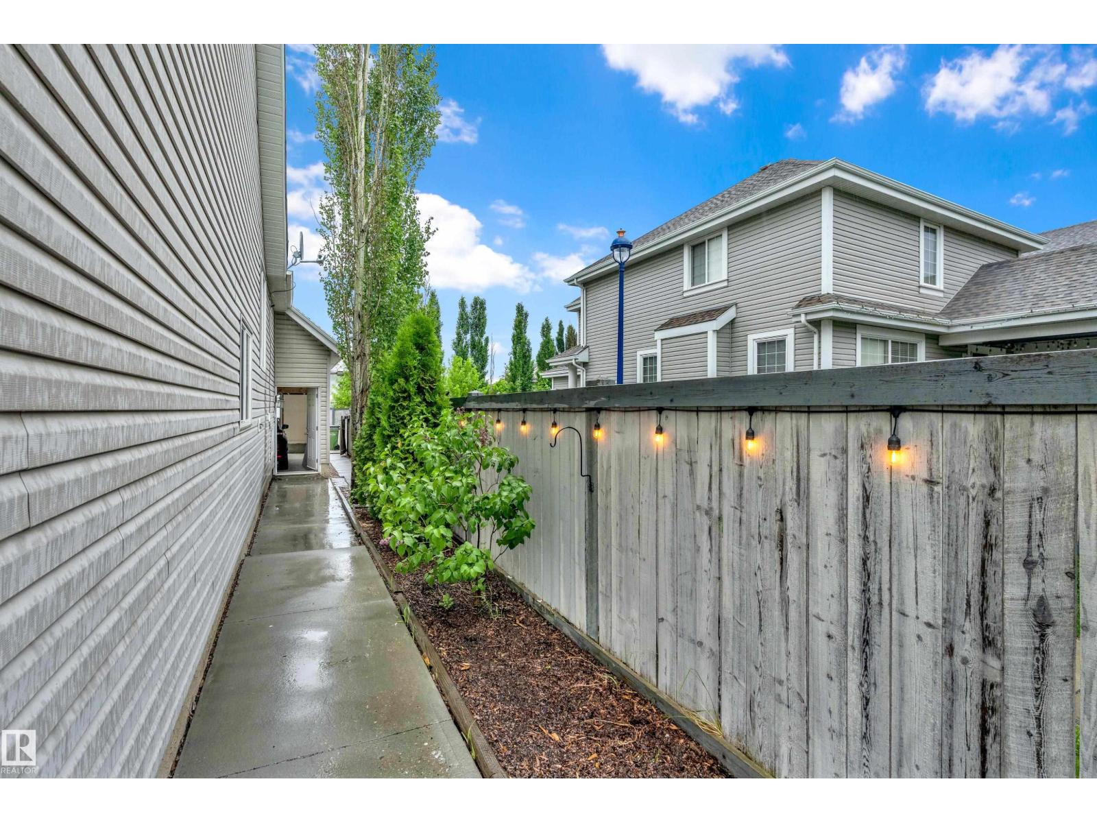 1328 80 ST SW - 27