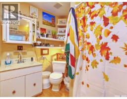 125 5th Avenue W, Rosetown, SK S0L2V0 Photo 32