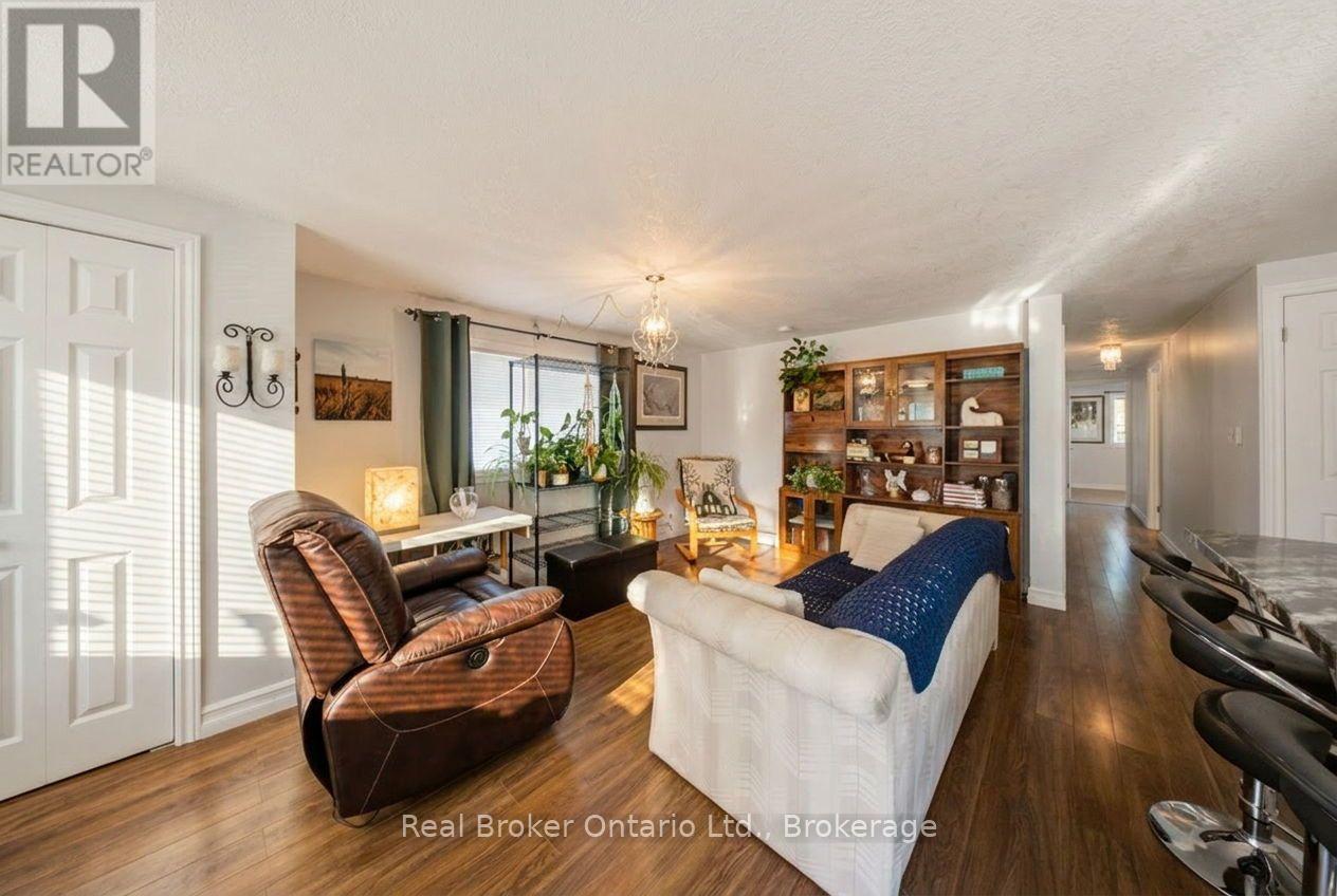 105 MEADOWS DRIVE - 13