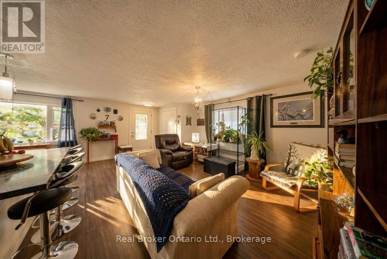 105 MEADOWS DRIVE - 12