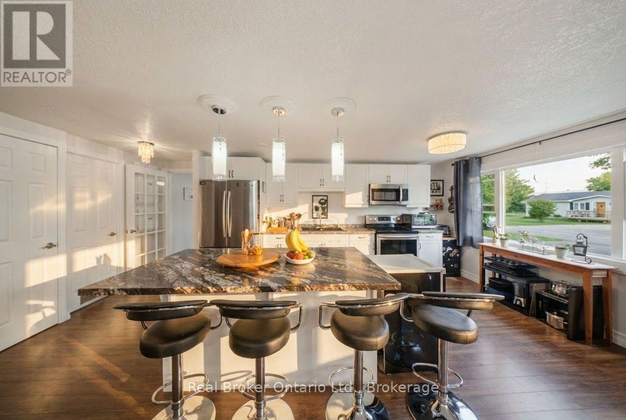 105 MEADOWS DRIVE - 10