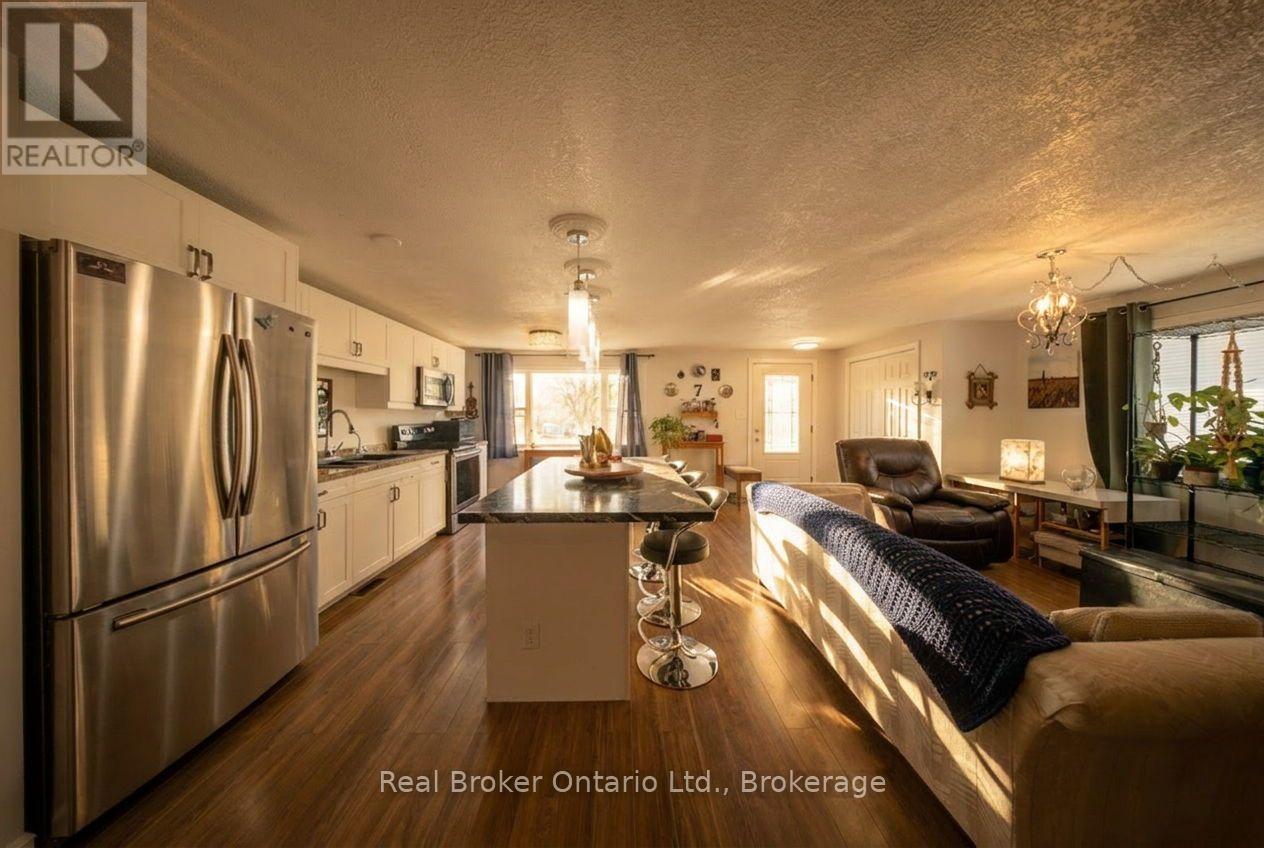 105 MEADOWS DRIVE - 11