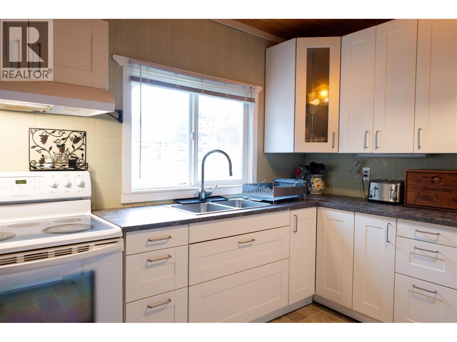 3620 Pioneer Road - 27