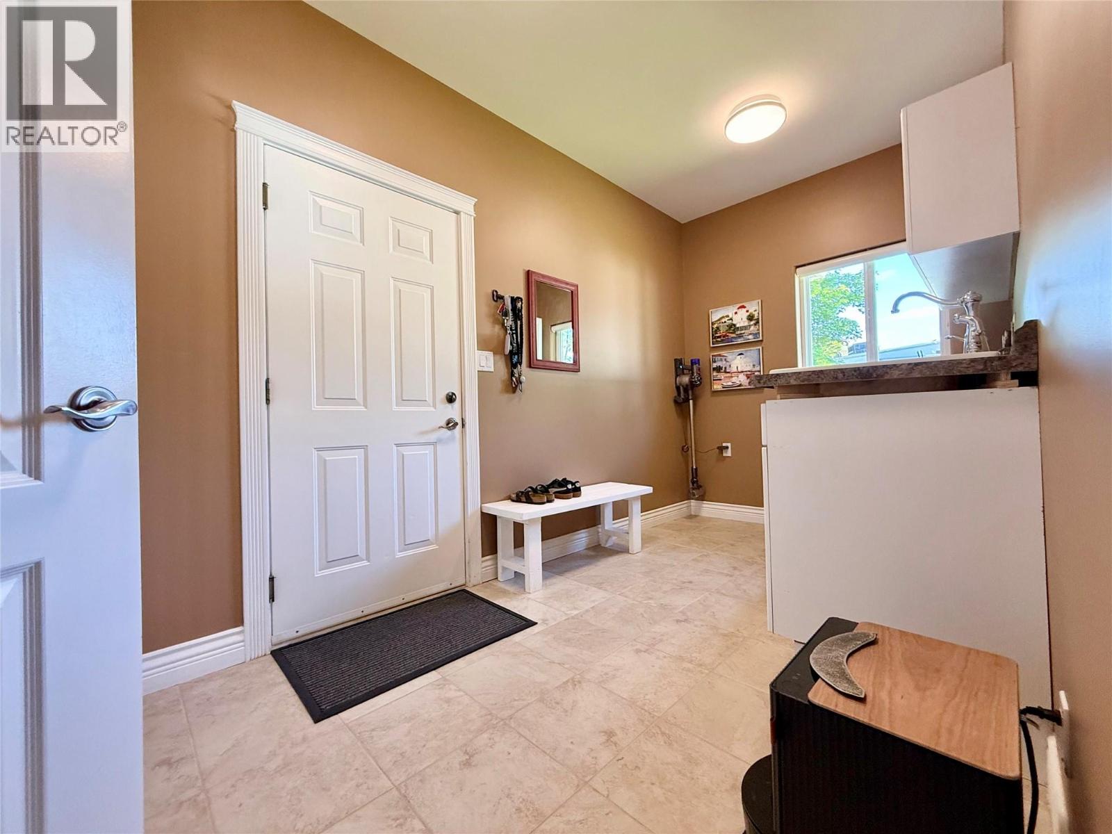 2180 BRYCEN Place, Grand Forks