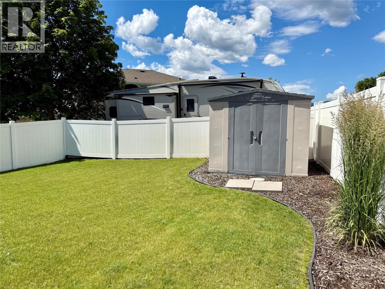 2180 BRYCEN Place, Grand Forks