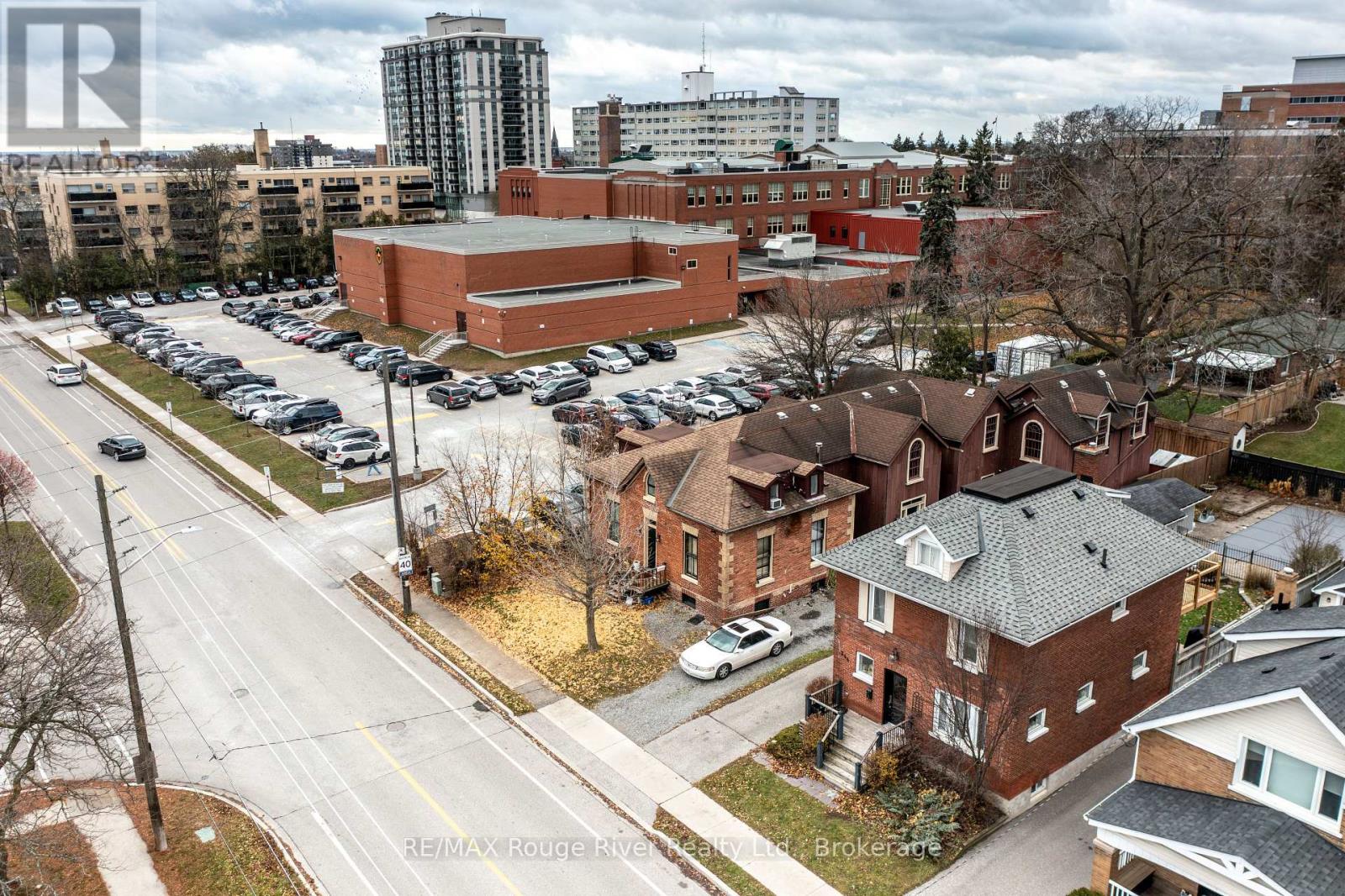 342 MARY STREET N - 9