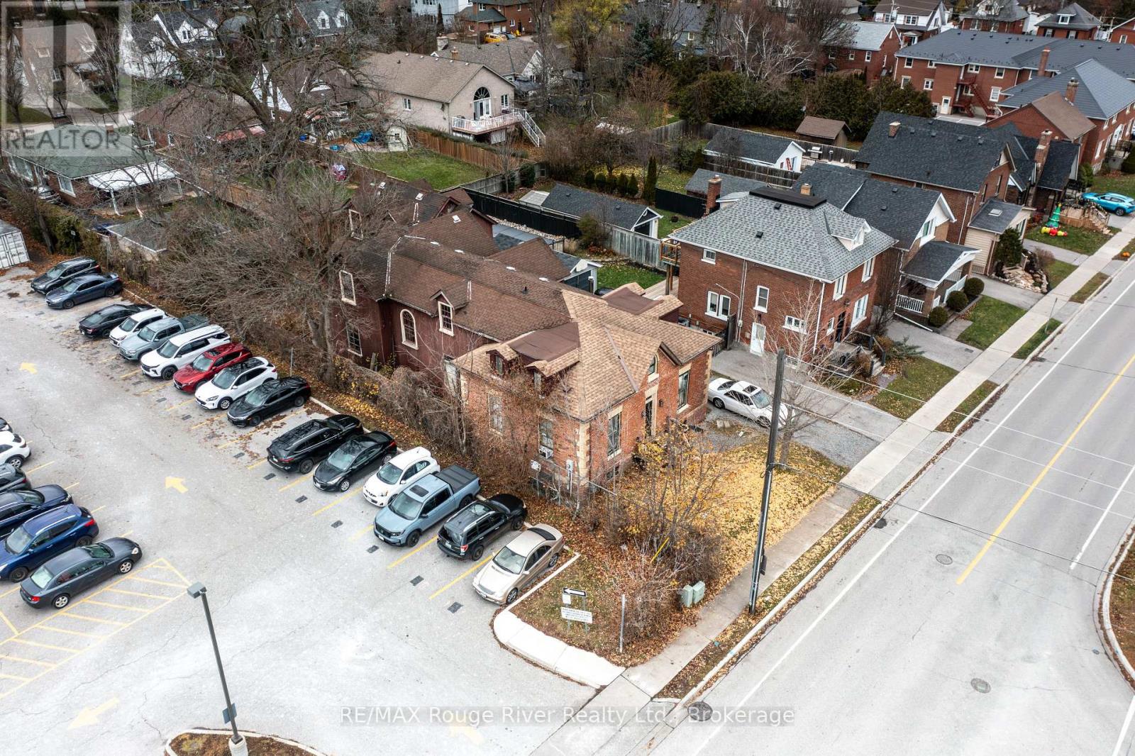 342 MARY STREET N - 10
