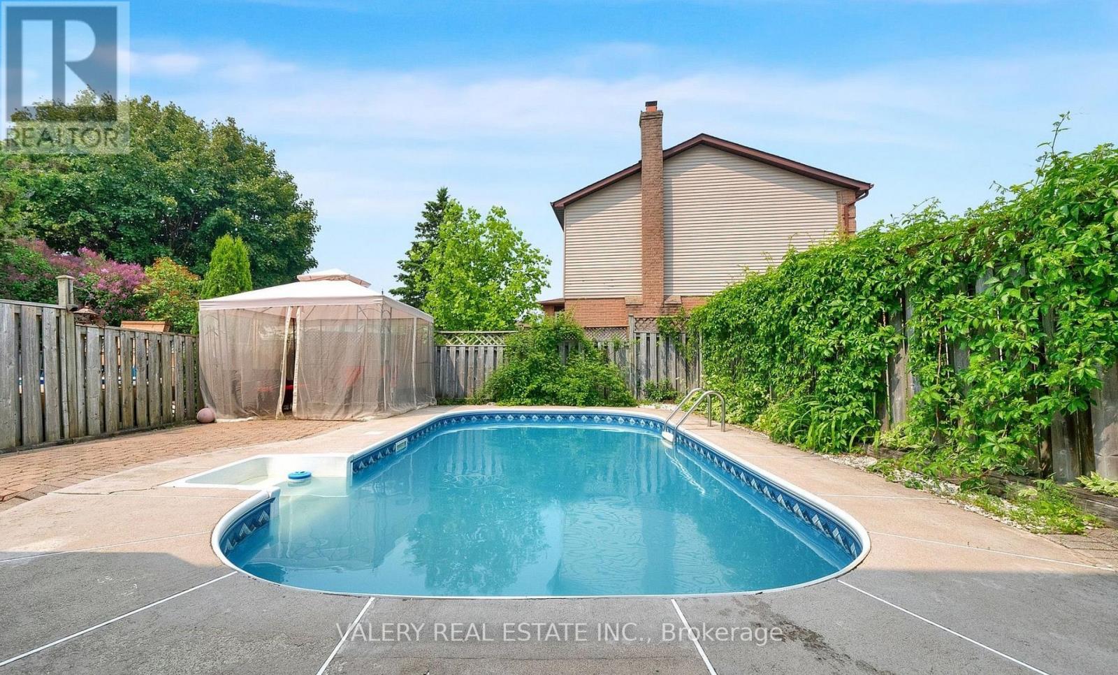 848 ATTERSLEY DRIVE - 4