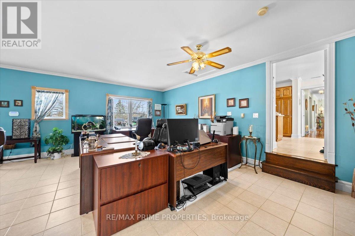 1530 ROYAL ORCHARD DRIVE - 18