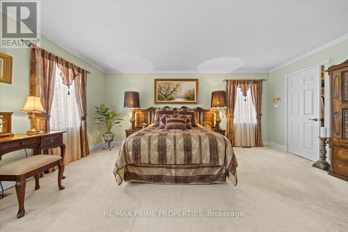1530 ROYAL ORCHARD DRIVE - 21